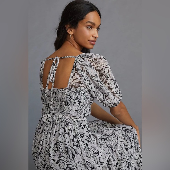 Anthropologie‎ Squareneck Smocked Midi Dress - Picture 2 of 3